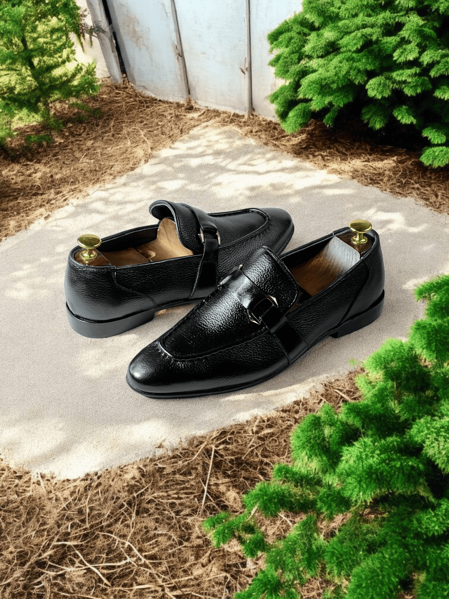 AS bamas are expertly handcrafted with premium mild leather for a luxurious feel. These handmade shoes boast superior quality and longevity, making them the perfect choice for the fashion-conscious individual. Elevate your style with AS bamas and experience the benefits of high-quality, artisanal footwear.