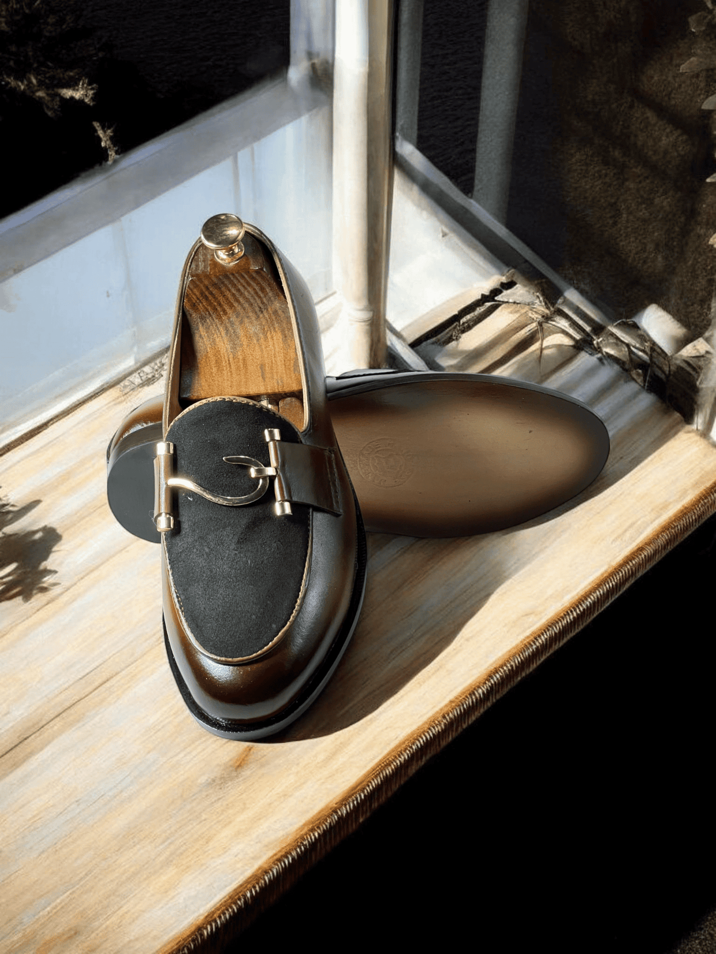 Expertly crafted with premium leather, AS Hoka shoes boast top-notch quality. Handmade with care, these shoes are built to last while providing maximum comfort. Elevate your style and experience luxury with every step.