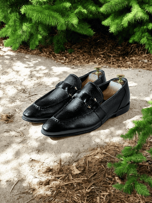 AS bamas are expertly handcrafted with premium mild leather for a luxurious feel. These handmade shoes boast superior quality and longevity, making them the perfect choice for the fashion-conscious individual. Elevate your style with AS bamas and experience the benefits of high-quality, artisanal footwear.