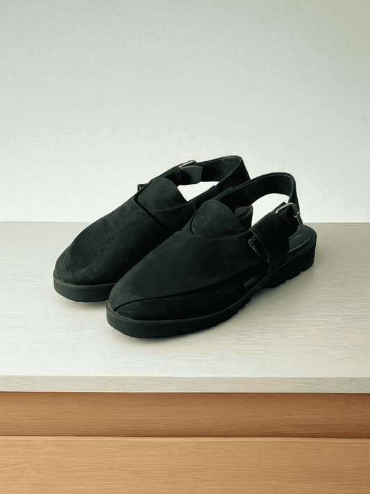 AS -Shadow Weave sandals are meticulously crafted with a handmade shadow weave leather design, providing both durability and luxurious style. These premium sandals offer a unique and sophisticated look that will elevate any outfit. Expertly crafted for comfort and durability, these sandals are a must-have for any fashion-forward individual.