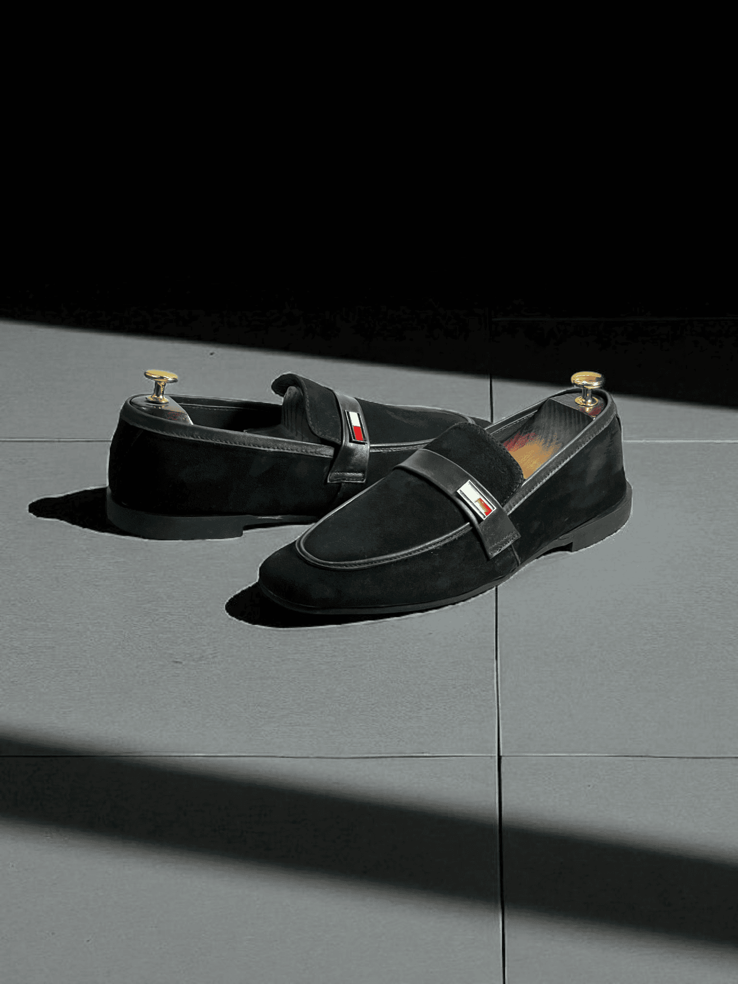 Eternal Black features a handmade leather upper that seamlessly links with a durable rubber sole. Constructed with premium materials, these shoes offer unmatched style and long-lasting comfort. Elevate your footwear game with these timeless, versatile shoes.

