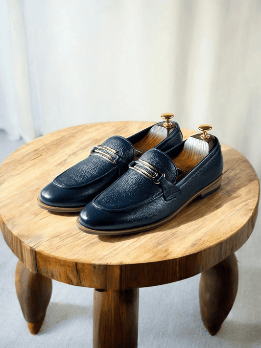 Expertly crafted from premium mild leather, AS bloom shoes offer unmatched quality and comfort. Each pair is handmade to ensure the perfect fit and ultimate durability. Step into style and sophistication with AS bloom."
