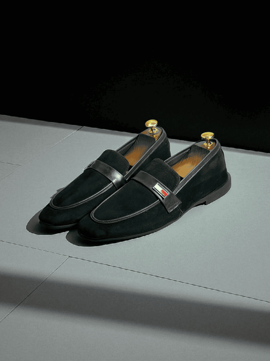 Eternal Black features a handmade leather upper that seamlessly links with a durable rubber sole. Constructed with premium materials, these shoes offer unmatched style and long-lasting comfort. Elevate your footwear game with these timeless, versatile shoes.

